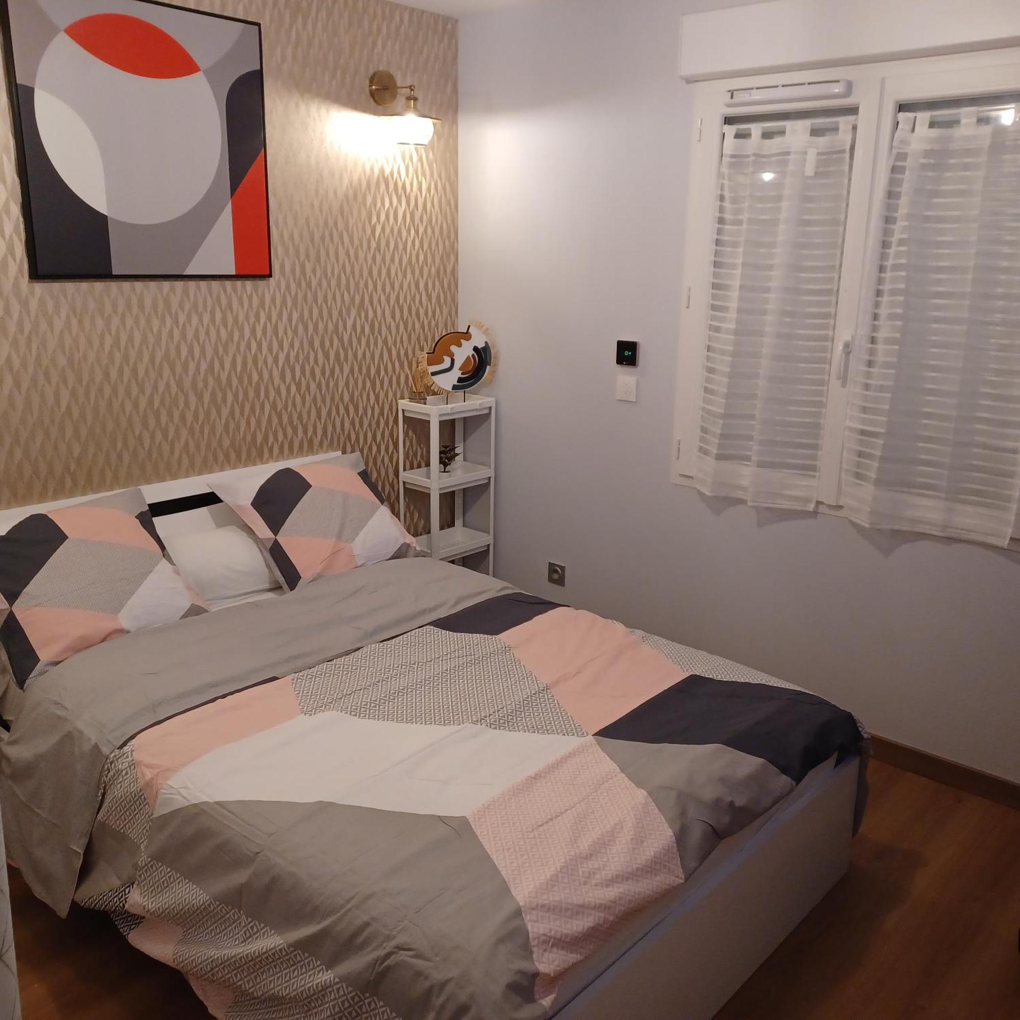 Chambre Privee/Climatisee+Tv /Petit Dejeuner Inclu/Tout Confort Nevers Ngoại thất bức ảnh